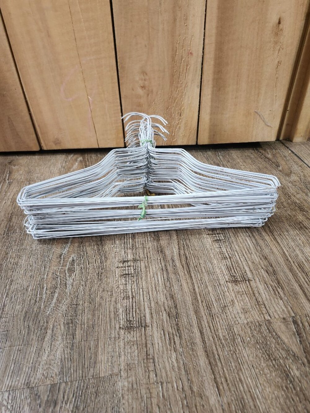 60 white wire clothes hangers